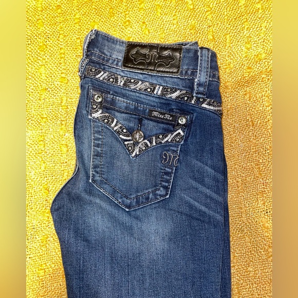 Medium Wash Miss Me Skinny Jeans - Picture 2 of 8